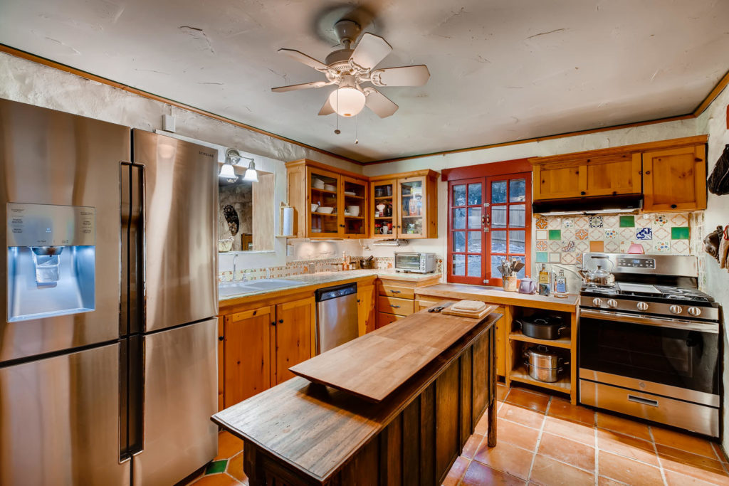 real_estate_enchanted_cabin_virtuance_1