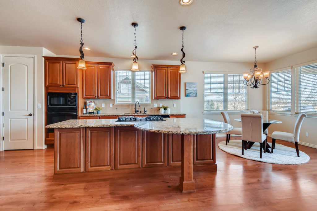 real estate image of a kitchen