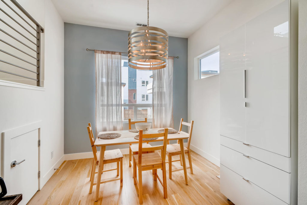 real estate image of dining room