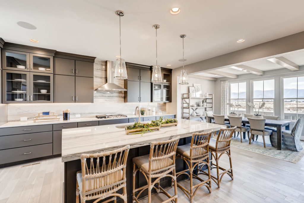 Kitchen with marble backsplash