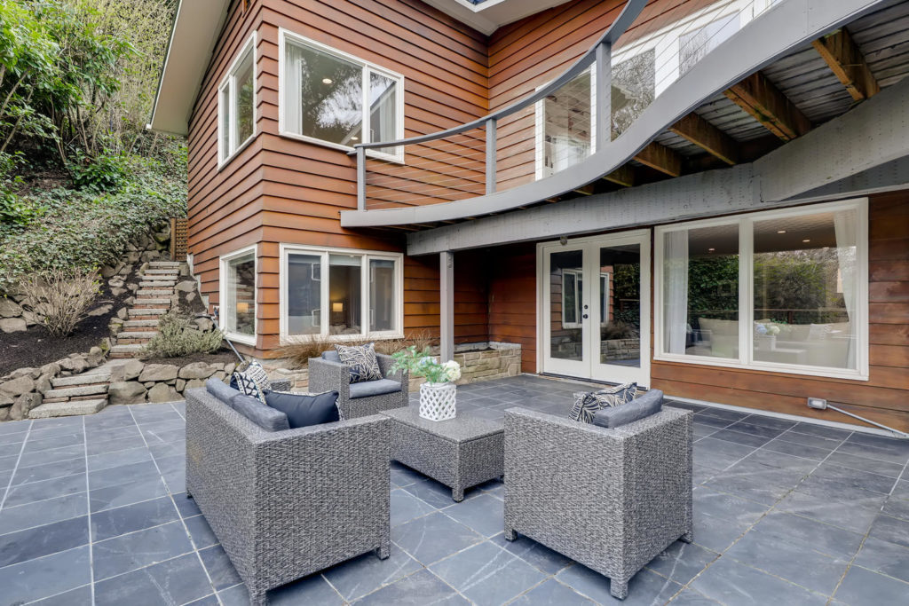 Sitting area in backyard patio
