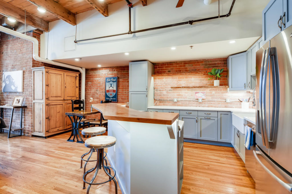 Industrial Kitchen in Loft