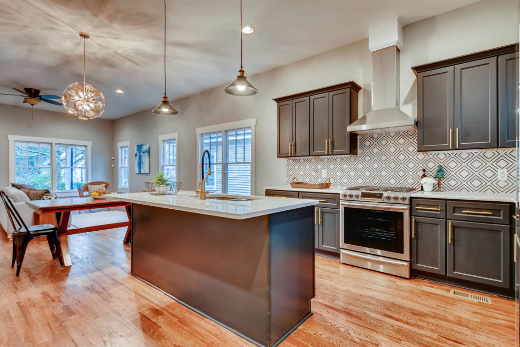 Atlanta kitchen with island