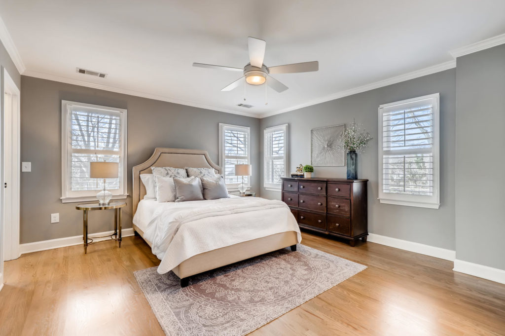 Atlanta bedroom with windows