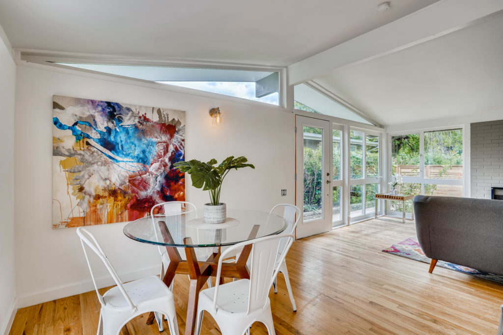 Breakfast area in mid-century modern home