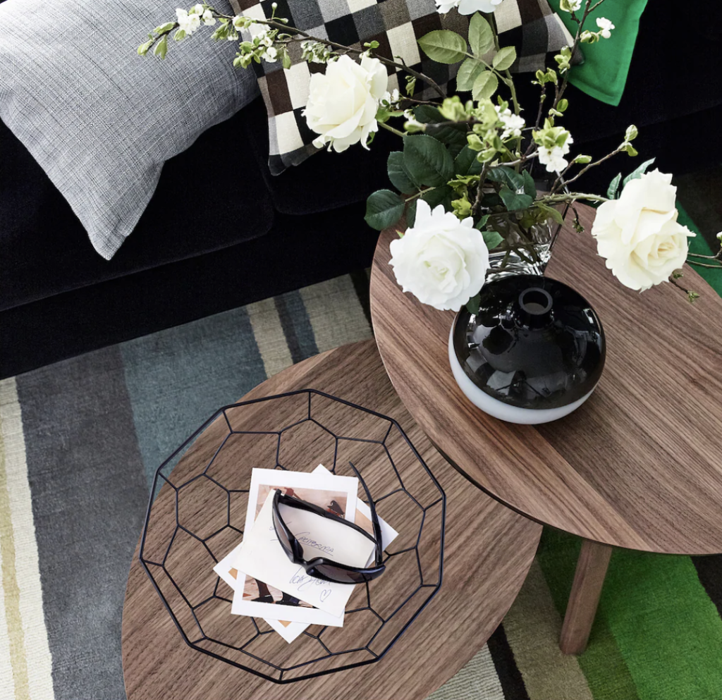 Decorative bowl staging item