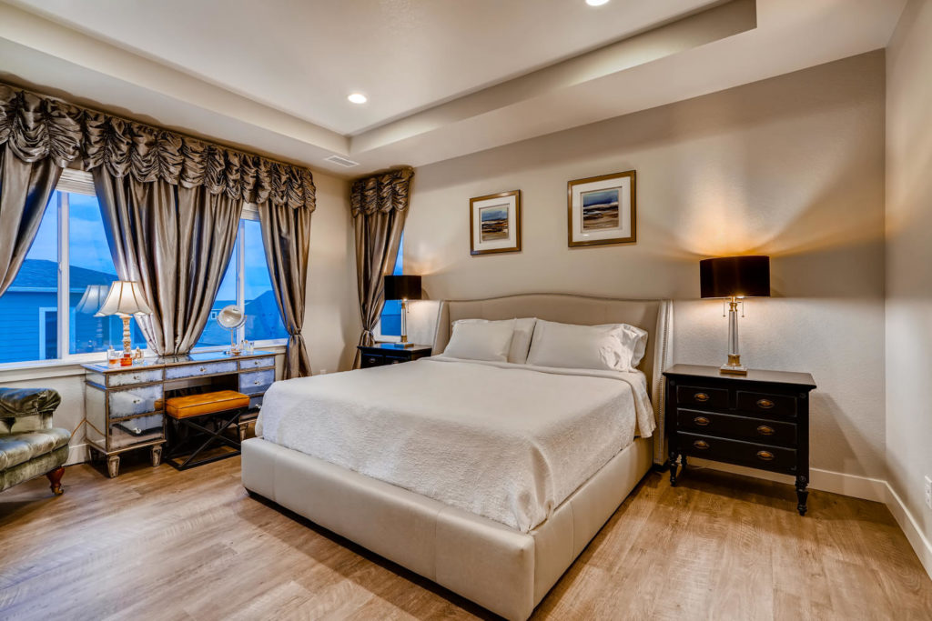 Bedroom modern