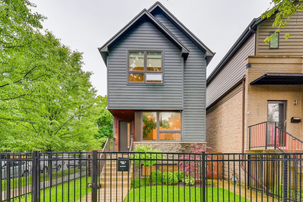 Chicago real estate photography - grey home