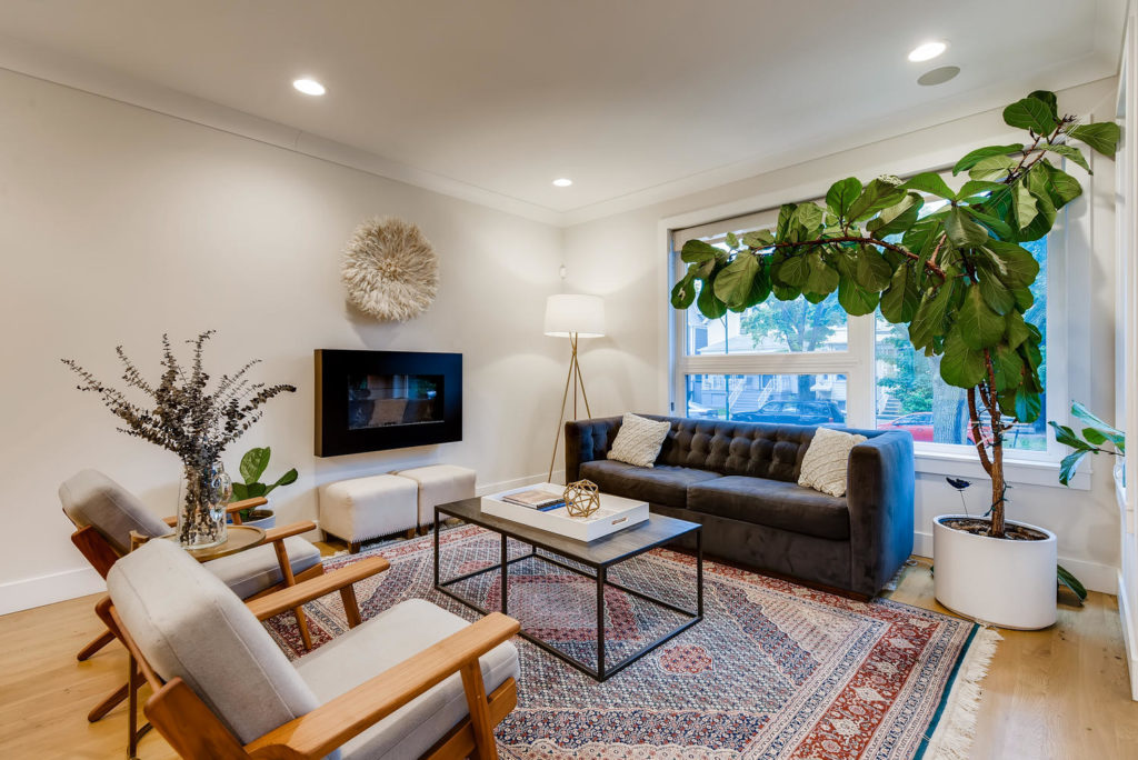 Chicago real estate photography - living room