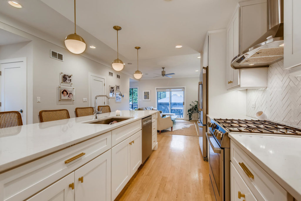 Chicago real estate photography - kitchen