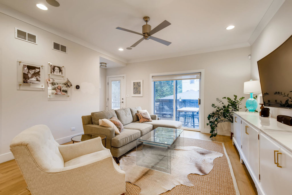 Chicago real estate photography - family room