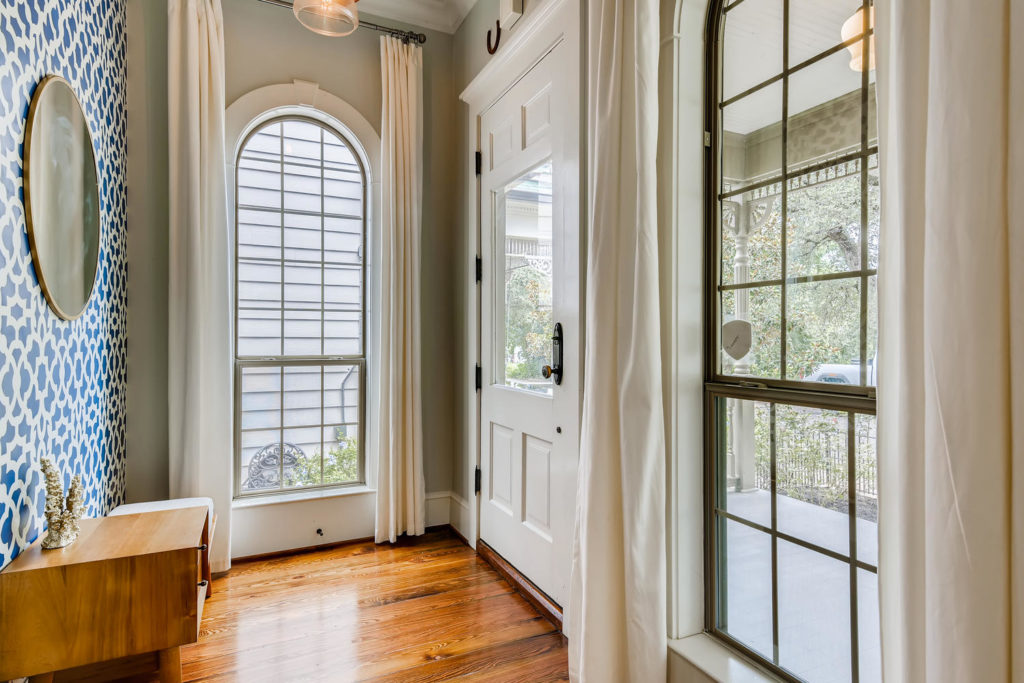 foyer in Austin - real estate image