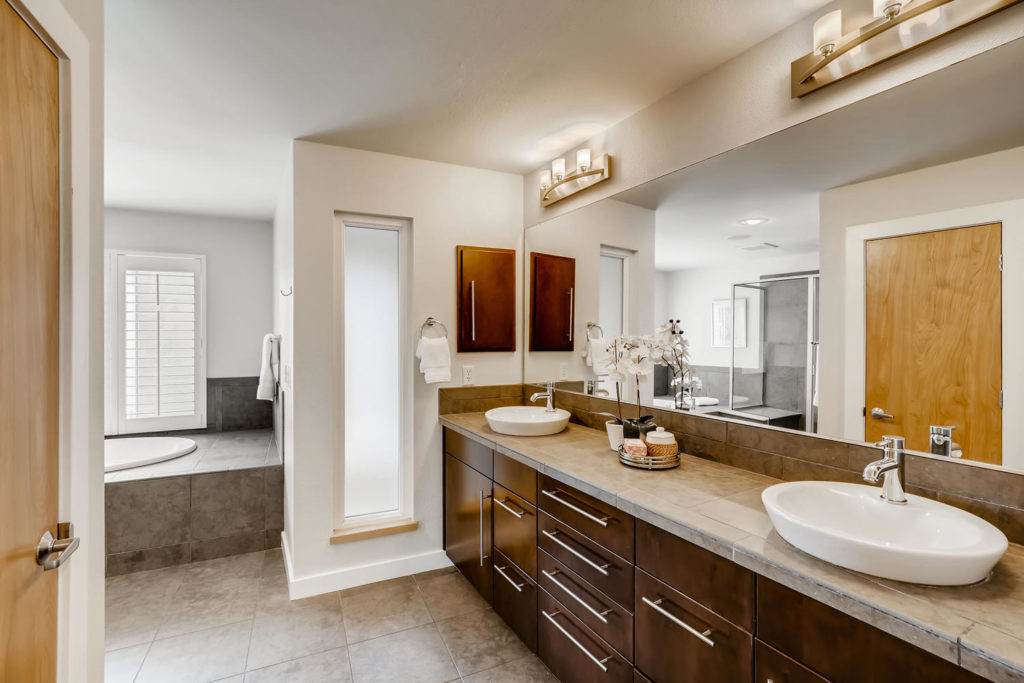 real estate photography - bedroom boulder