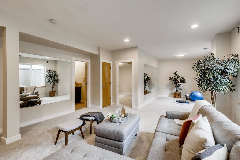 real estate photography - flex space