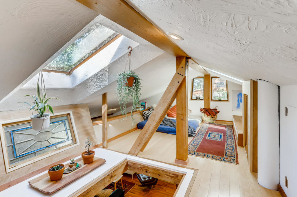 real estate photography - lofted bedroom