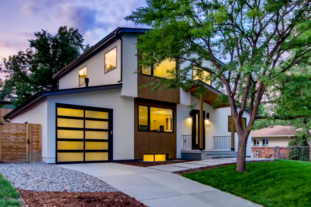 real estate photography - boulder home at twilight