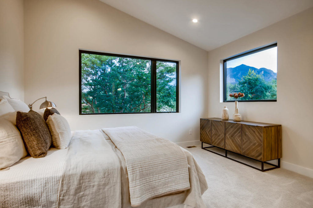 real estate photography - bedroom boulder