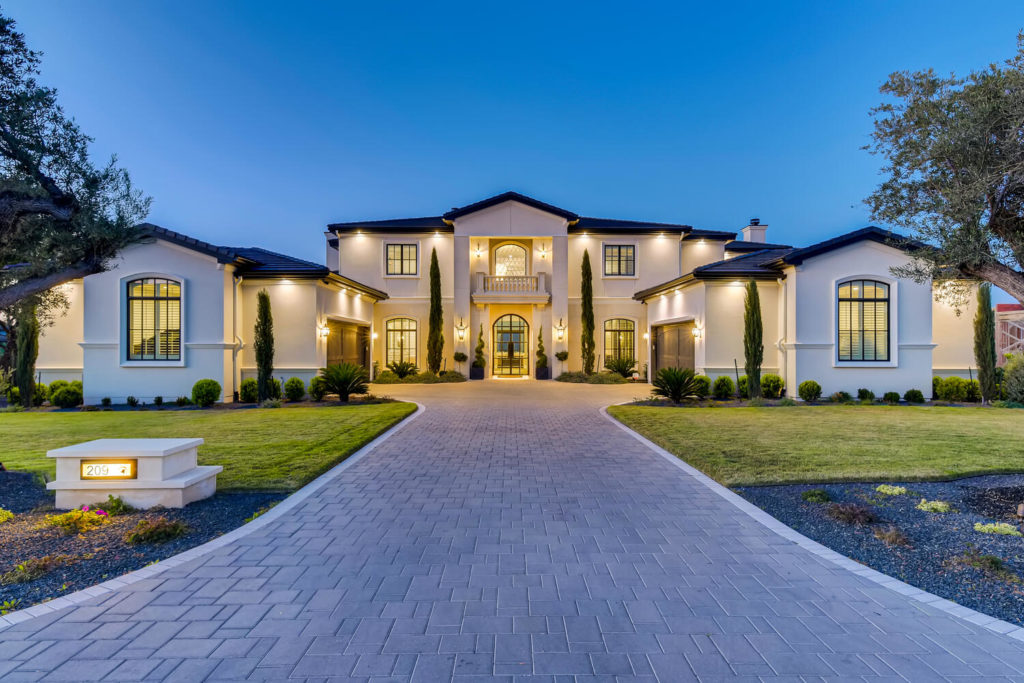 Real estate photography Lakeway tx